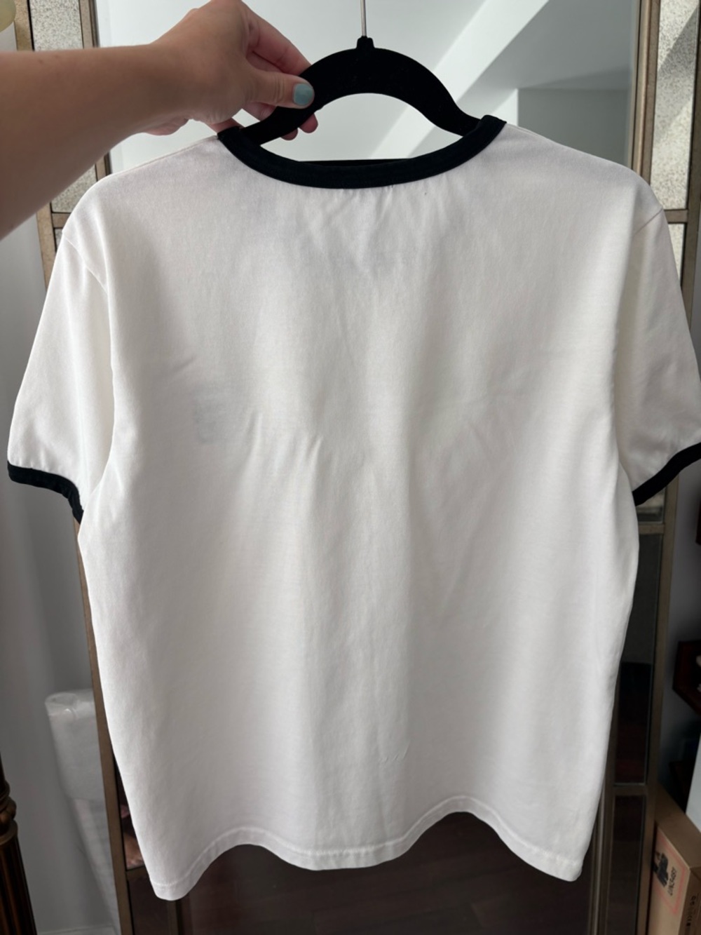 Loewe Anagram Crew Neck White T-Shirt Embroidered Accent Women Size M - Picture 6 of 12